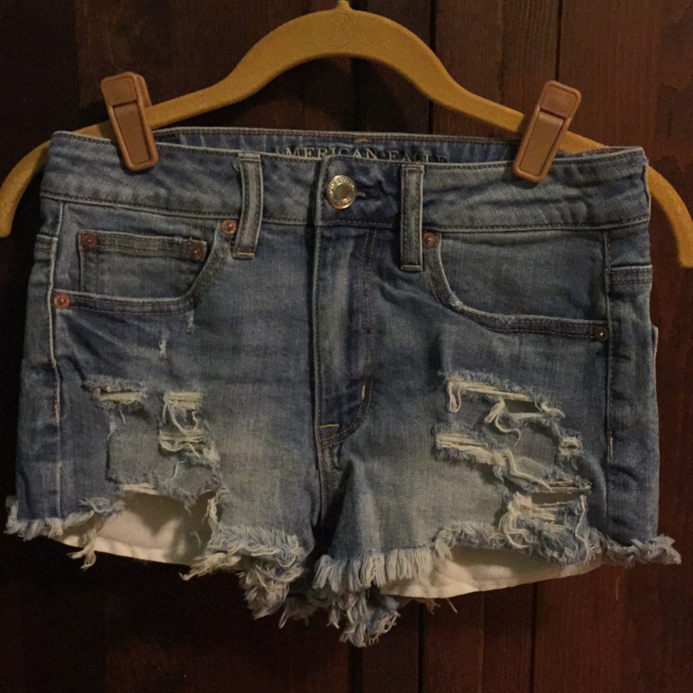 American eagle distressed shorts
